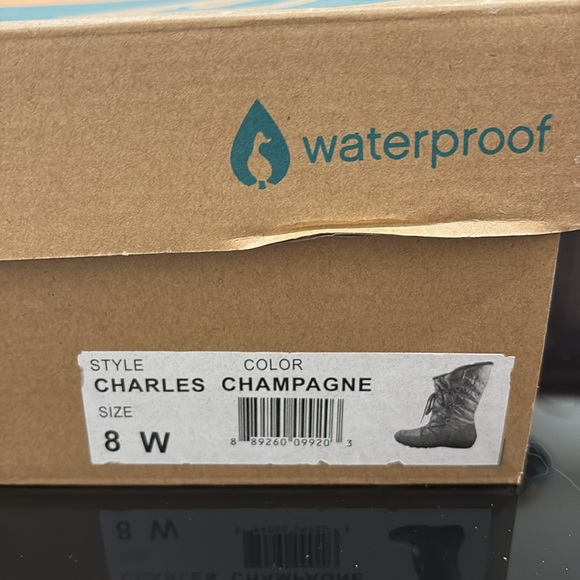 Sporto 3/4 Waterproof Boots Never Worn 8 Wide - Picture 4 of 6